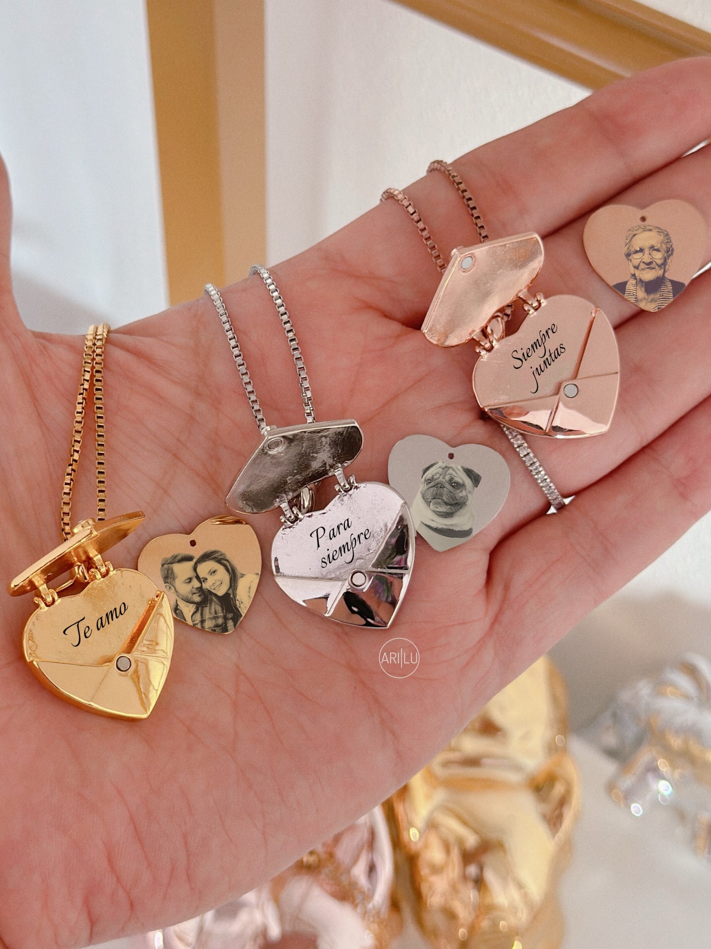 Collar sobre de corazón